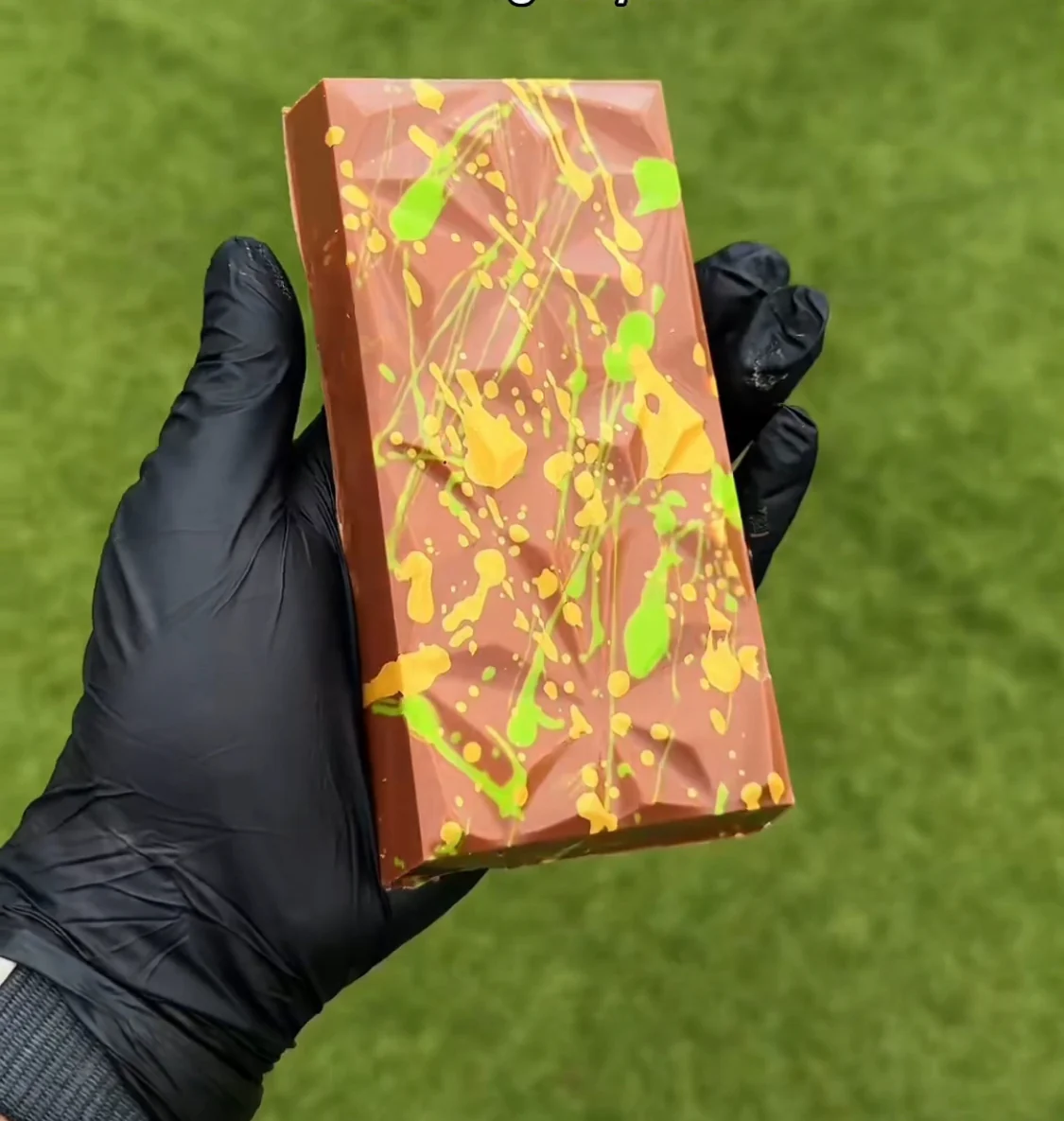 Pistachio Dubai Chocolate Bar Birthday Edition 200g - Image 7